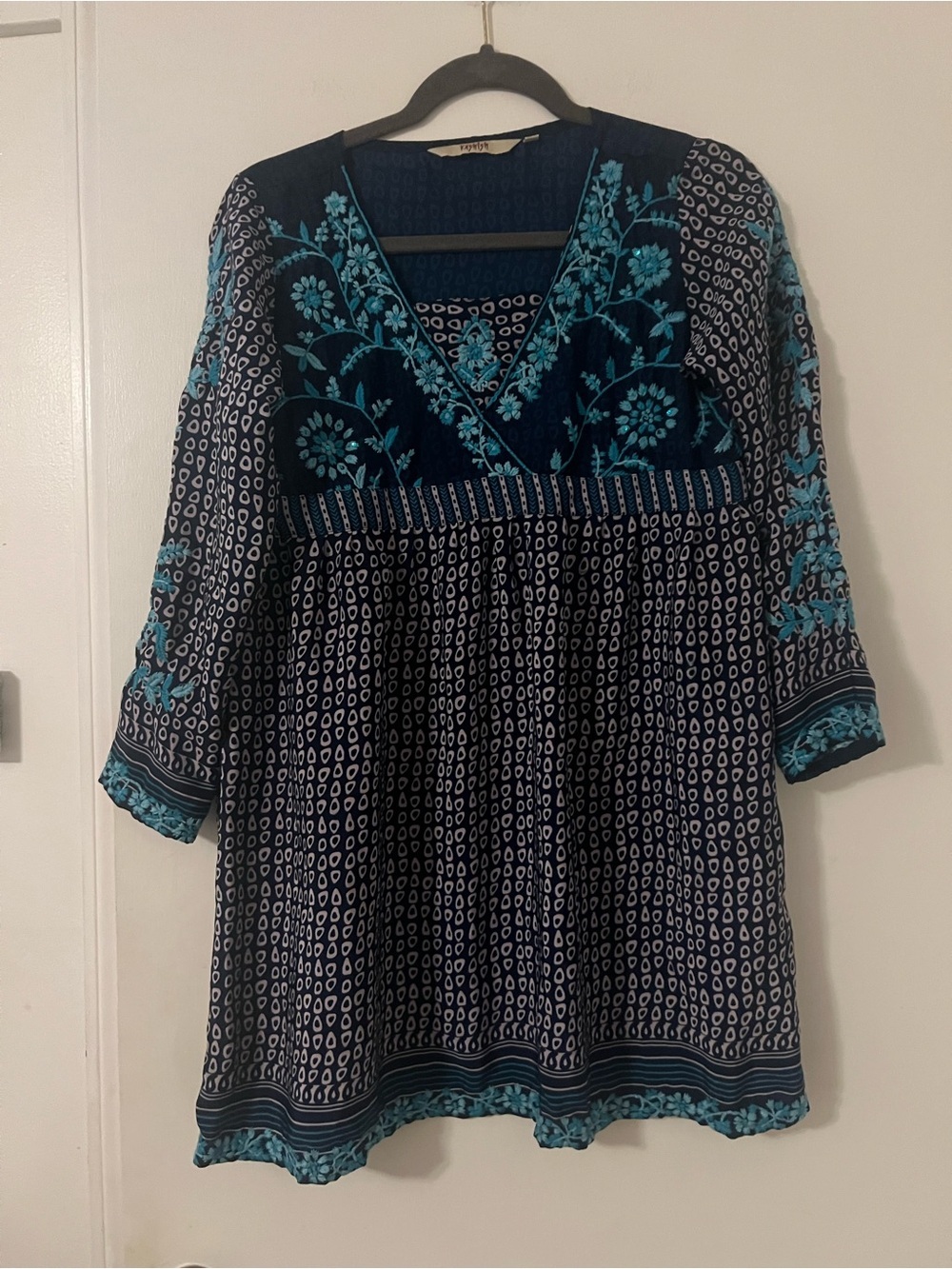 Kashiwa silk  Navy Tunic with Turquoise Floral Embroidery size M (A214)